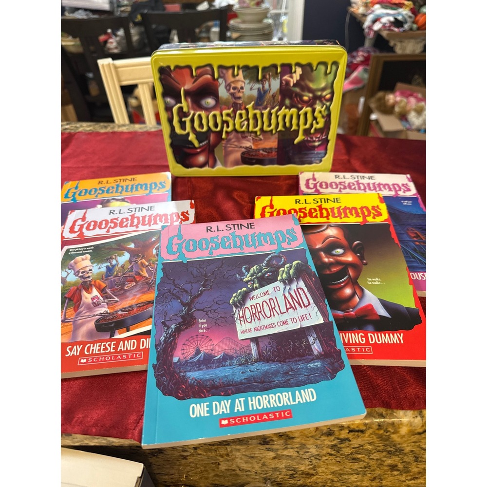 Goosebumps Book Set R.L. Stine Scholastic 5 Paperbacks with Collector Tin Slime